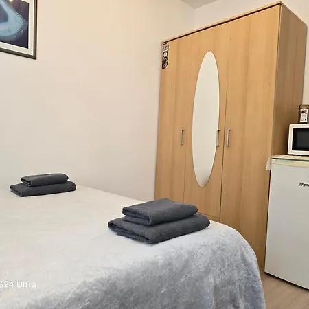 Poludnie Wroclawia Guest house *